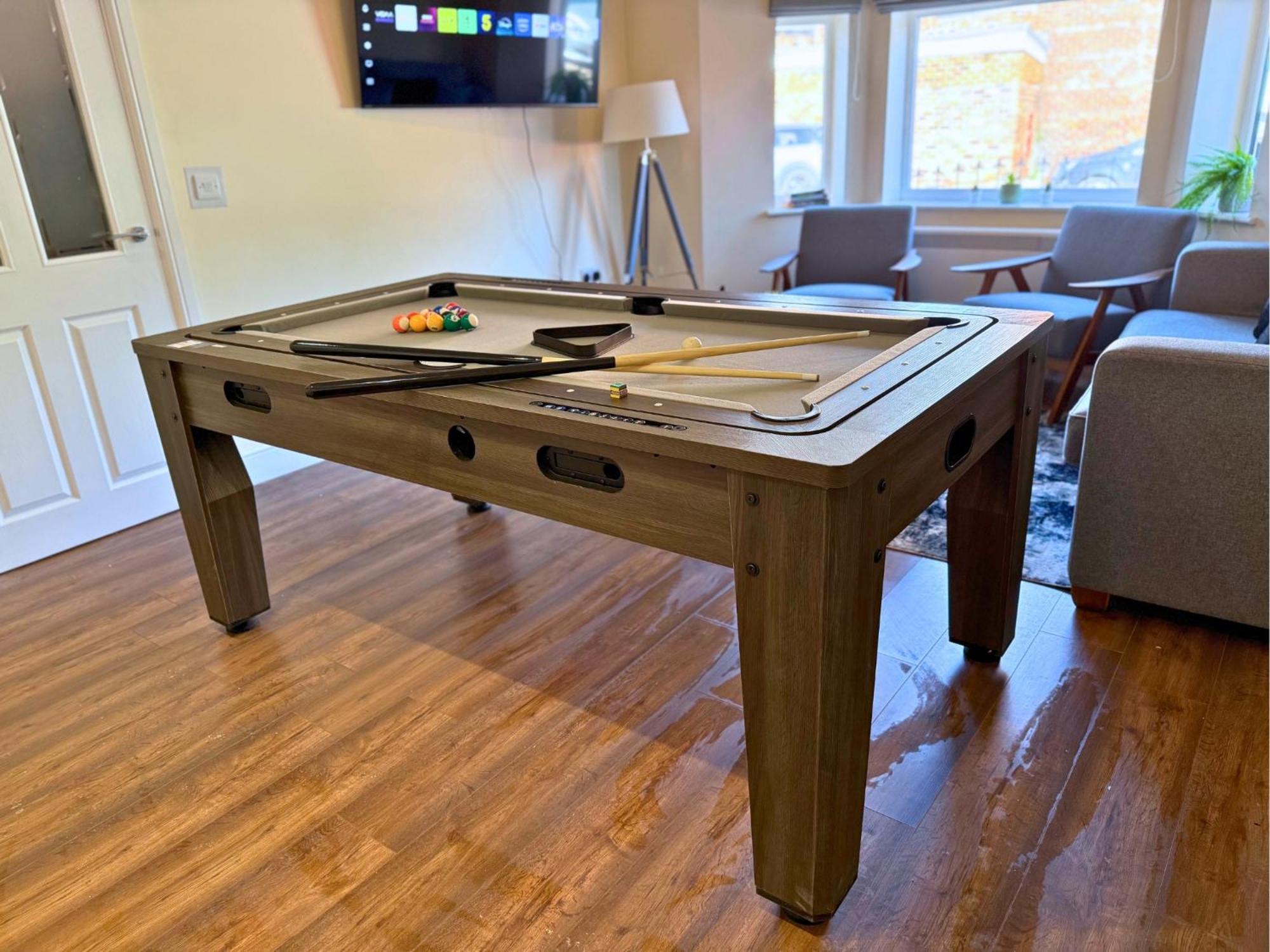 1-king Bed House, Near Centre, Pool Table *