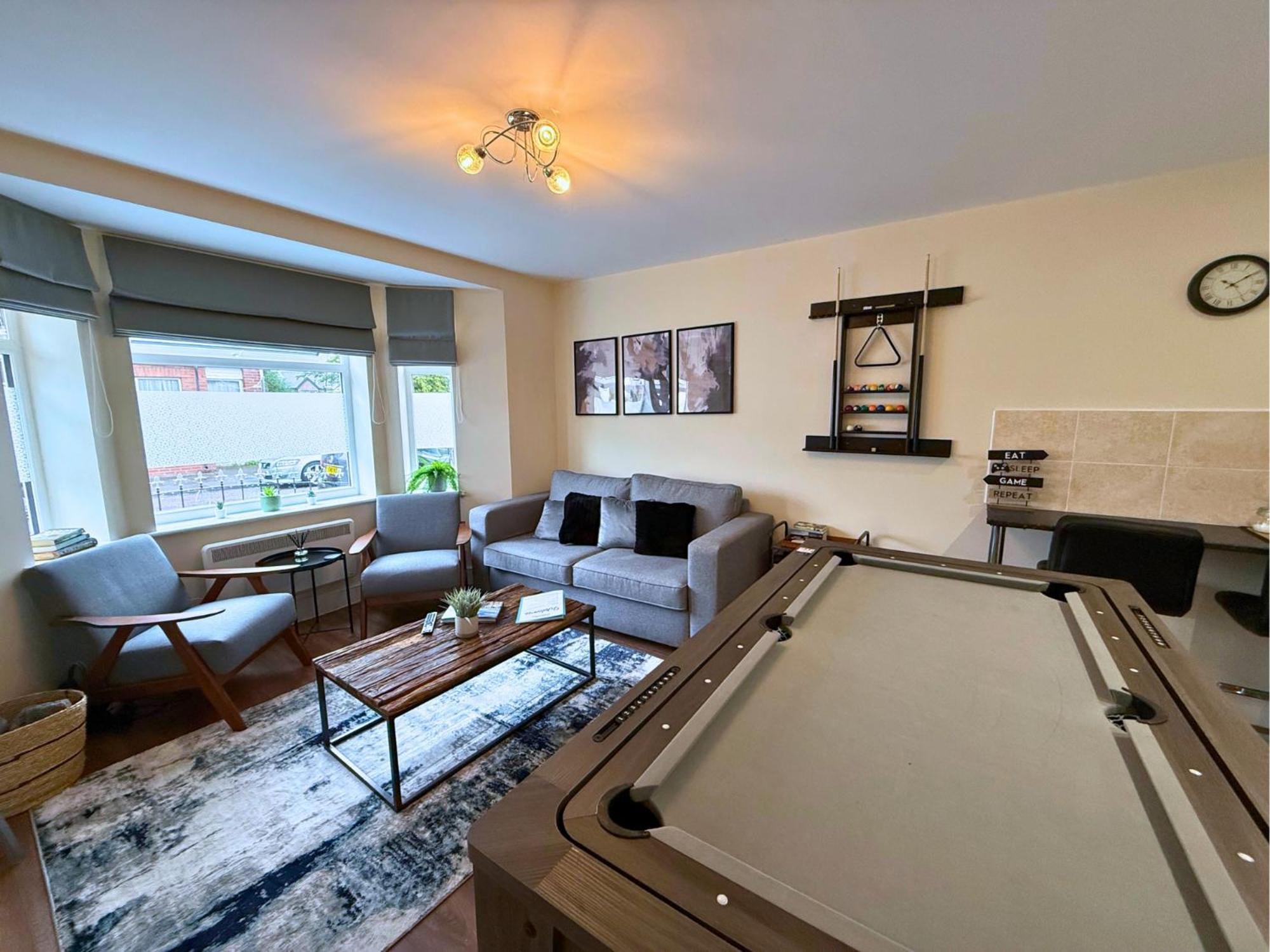 1-king Bed House, Near Centre, Pool Table * Newcastle upon Tyne